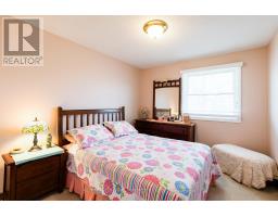 14 NANETTE DRIVE - 26