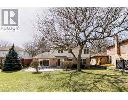 14 NANETTE DRIVE - 35