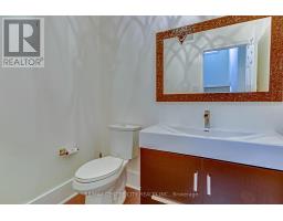 No.14 - 374 FRONT STREET - 21