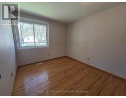 68 PARLIAMENT CRESCENT - 12