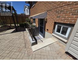 68 PARLIAMENT CRESCENT - 27