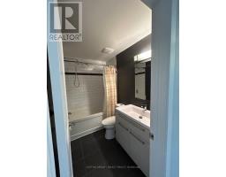 114 KILLARNEY COURT - 18