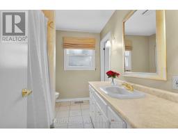 38 NOTRE DAME CRESCENT - 23