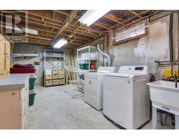 38 NOTRE DAME CRESCENT - 33