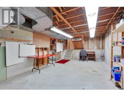 38 NOTRE DAME CRESCENT - 35