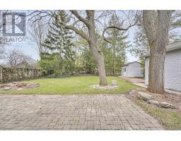 38 NOTRE DAME CRESCENT - 36