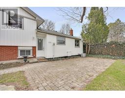 38 NOTRE DAME CRESCENT - 37