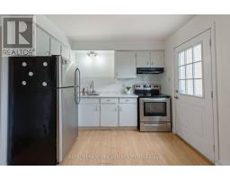 40 - 81C WELLESLEY CRESCENT - 15