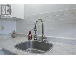 40 - 81C WELLESLEY CRESCENT - 16