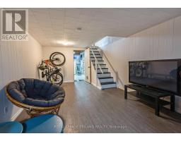 40 - 81C WELLESLEY CRESCENT - 28