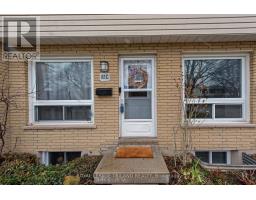 40 - 81C WELLESLEY CRESCENT - 6