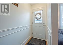 40 - 81C WELLESLEY CRESCENT - 7
