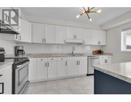 893 SILVERFOX CRESCENT - 13
