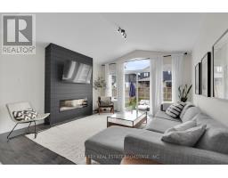 893 SILVERFOX CRESCENT - 17