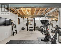 893 SILVERFOX CRESCENT - 34
