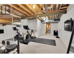 893 SILVERFOX CRESCENT - 35