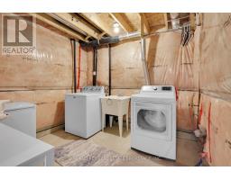 893 SILVERFOX CRESCENT - 36