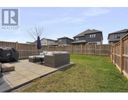 893 SILVERFOX CRESCENT - 38