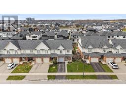 893 SILVERFOX CRESCENT - 44