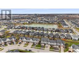 893 SILVERFOX CRESCENT - 46