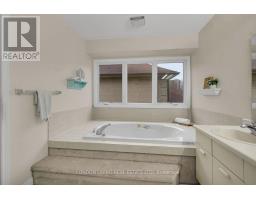 47 DEER VALLEY CRESCENT - 31