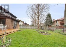 47 DEER VALLEY CRESCENT - 40