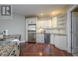 707 - 250 PALL MALL STREET - 11