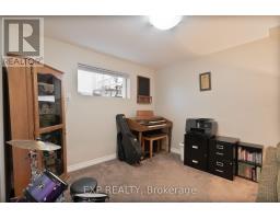 62 SOUTHVIEW CRESCENT - 24