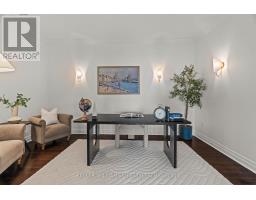 2403 - 330 RIDOUT STREET N - 17