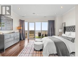 2403 - 330 RIDOUT STREET N - 27
