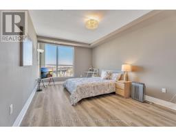 812 - 240 VILLAGEWALK BOULEVARD - 19