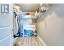 812 - 240 VILLAGEWALK BOULEVARD - 21