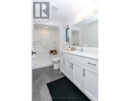 10 SILVERLEAF PATH - 28