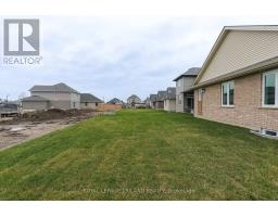 10 SILVERLEAF PATH - 29