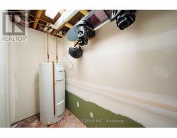 132 LINWOOD STREET - 33