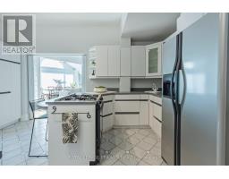 16 WOODWARD AVENUE - 13