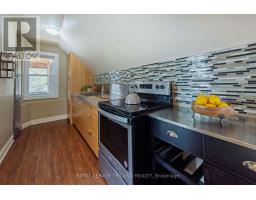 16 WOODWARD AVENUE - 19