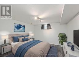 19 CHAMBERLAIN COURT - 27