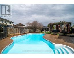19 CHAMBERLAIN COURT - 36