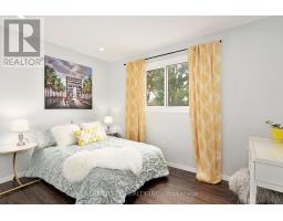 22 ERICA CRESCENT S - 18