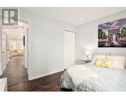 22 ERICA CRESCENT S - 19