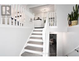 22 ERICA CRESCENT S - 5