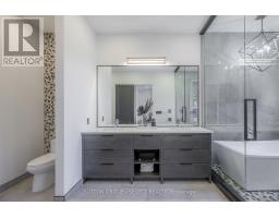 2 - 567 ROSECLIFFE TERRACE - 17