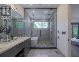 2 - 567 ROSECLIFFE TERRACE - 18