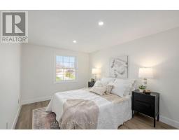 26 LUTON CRESCENT - 14