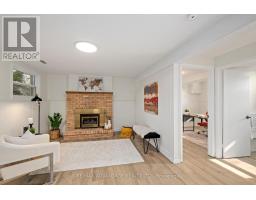 26 LUTON CRESCENT - 18