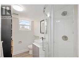 26 LUTON CRESCENT - 20
