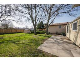 26 LUTON CRESCENT - 24