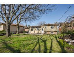 26 LUTON CRESCENT - 26