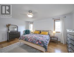 12 PINEHURST DRIVE - 18